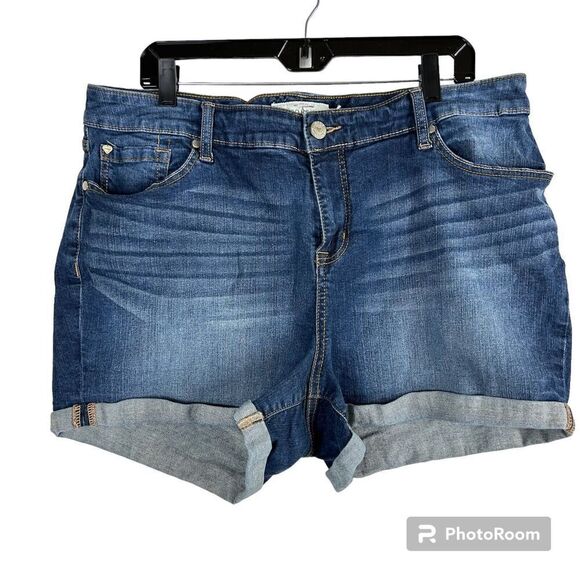 Torrid Pants - Torrid Women Size 20 Shorts Stretch Rolled Hem Denim Blue Jean Cotton Spandex H4
